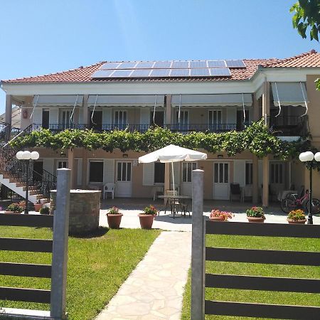 Velika Beach Rooms Luaran gambar
